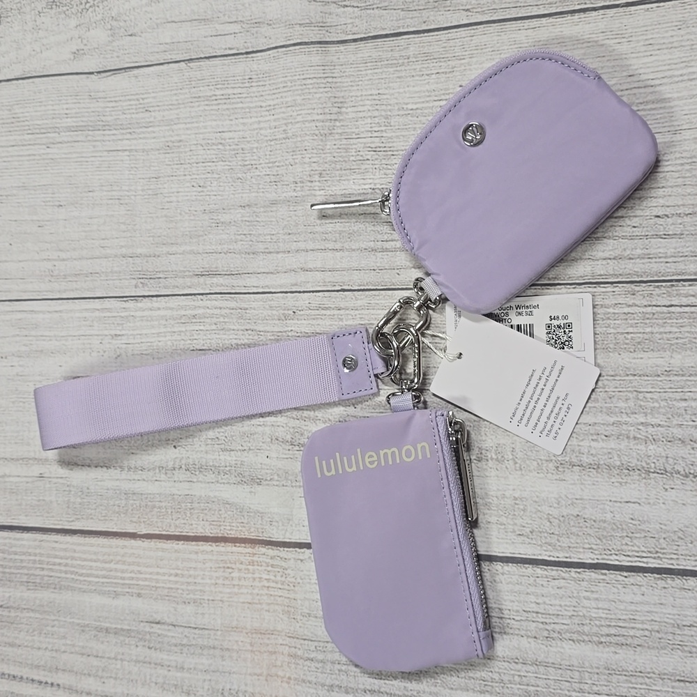 NWT Lululemon Dual Pouch Wristlet - Picture 5 of 6